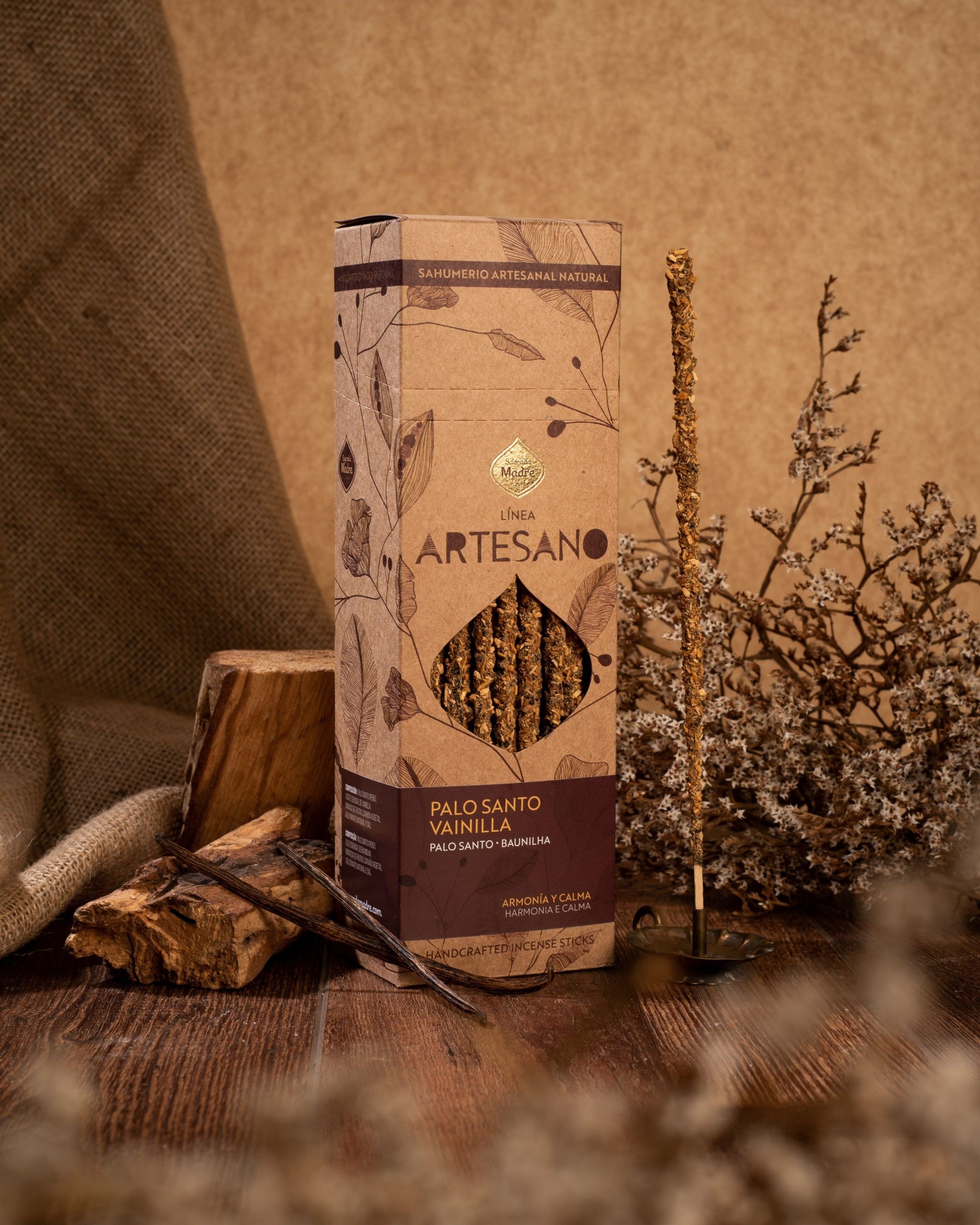 SAGRADA MADRE SAHUMERIO ARTESANO PALO SANTO VAINILLA 30 UNID